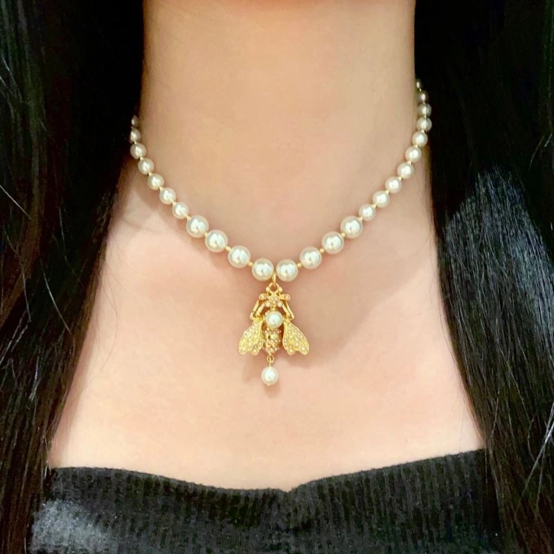 WrinkleFree Christian Dior Necklaces 234824