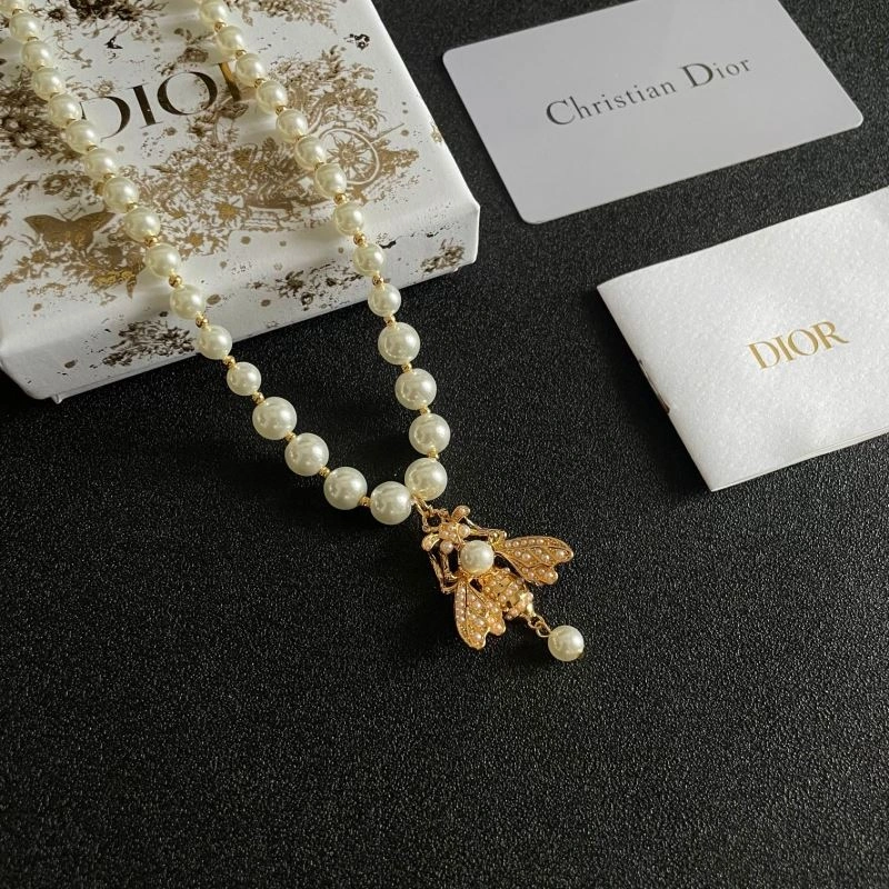 WrinkleFree Christian Dior Necklaces 234824