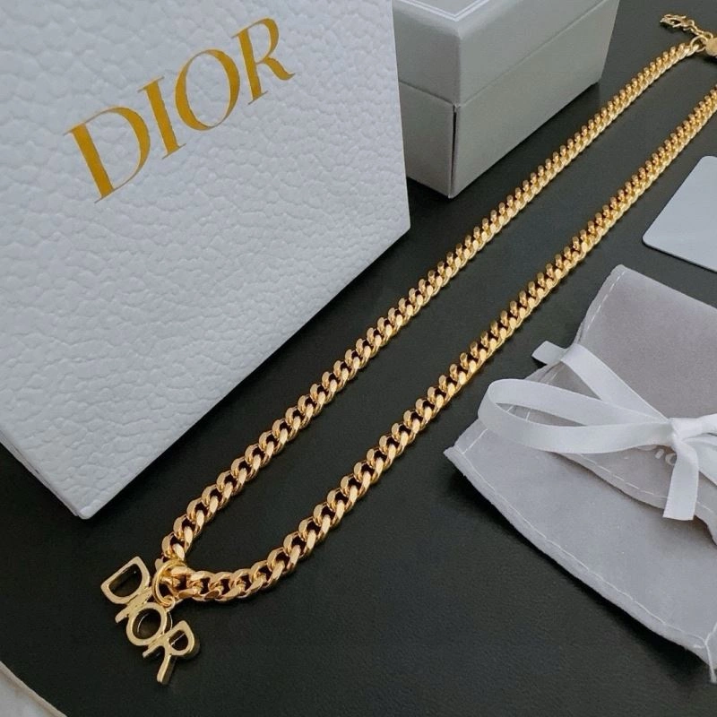 Packable Christian Dior Necklaces 234805