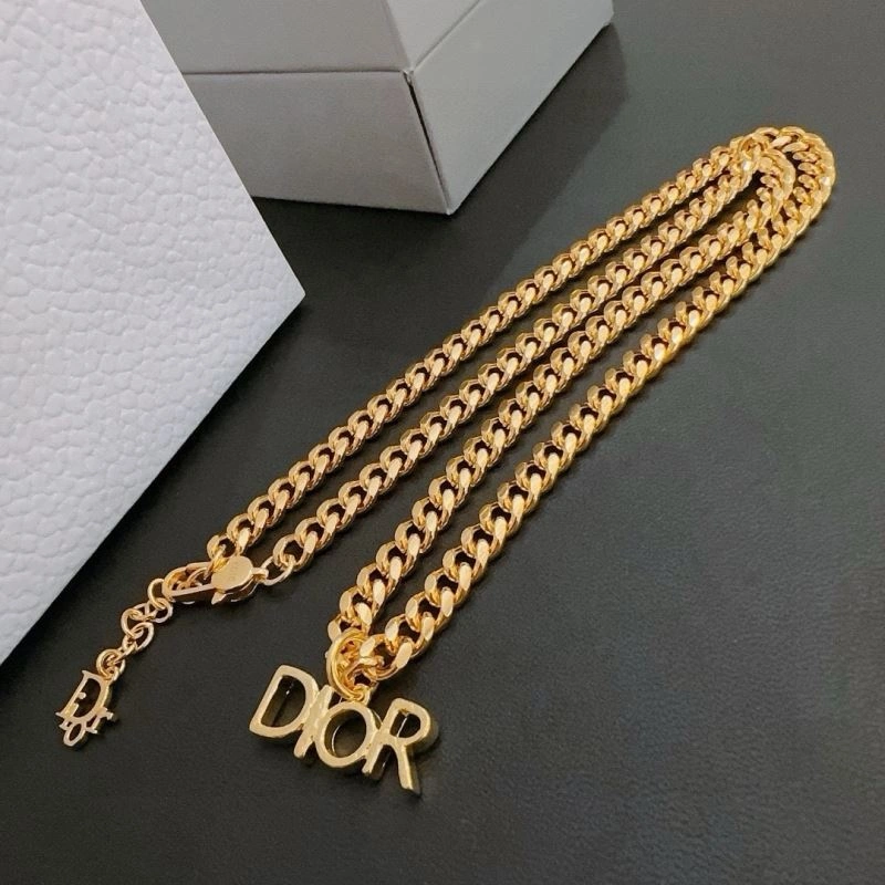 Packable Christian Dior Necklaces 234805