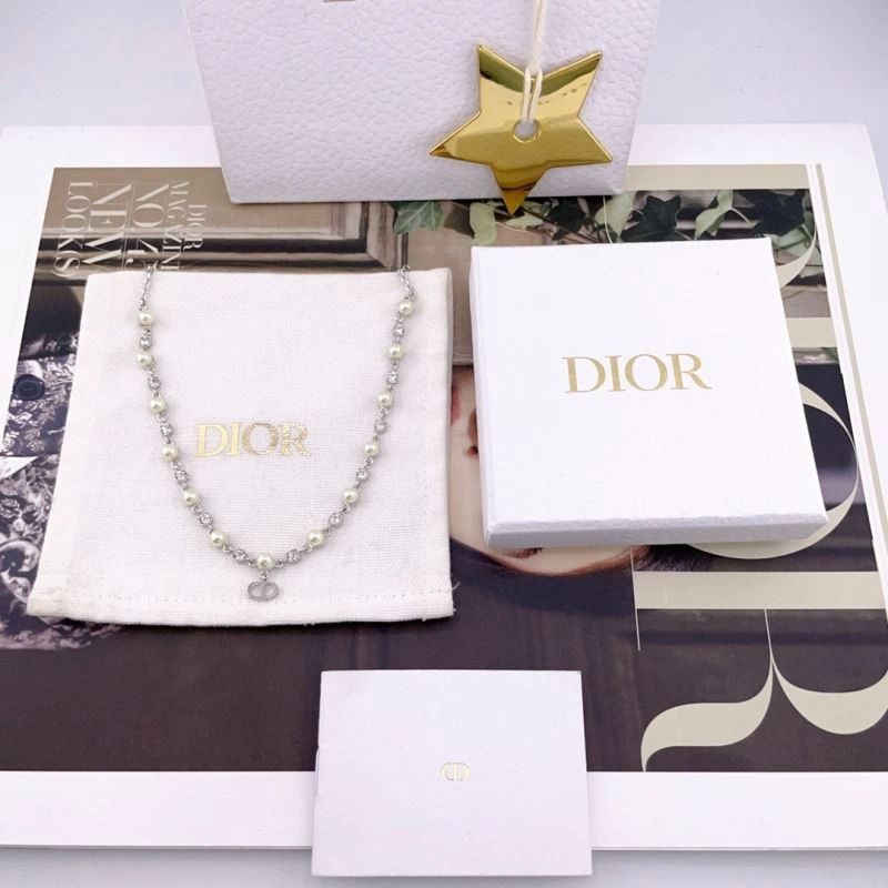 Christian Dior Necklaces Sporty 234800