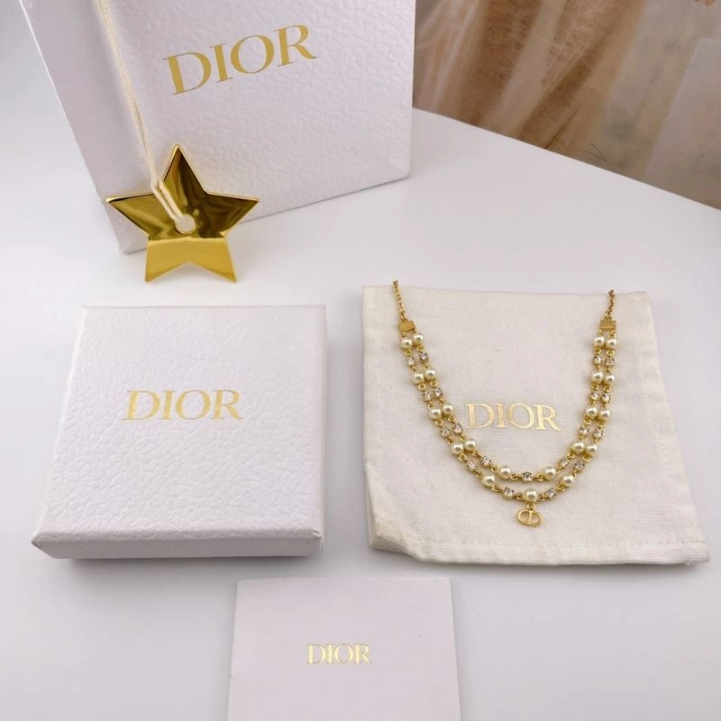 Sleek Christian Dior Necklaces 234794