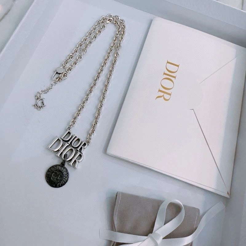 HighPerformance Christian Dior Necklaces 234783
