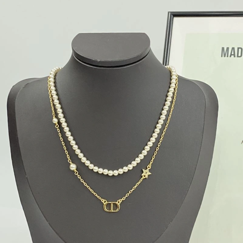 Sleek Christian Dior Necklaces 234785