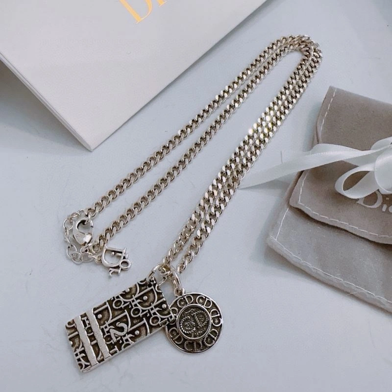ComfortFit Christian Dior Necklaces 234777