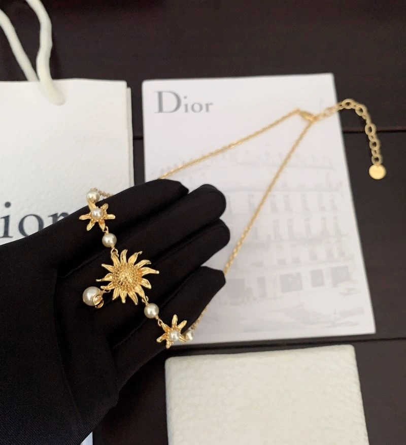 Christian Dior Necklaces SmoothTexture 234731