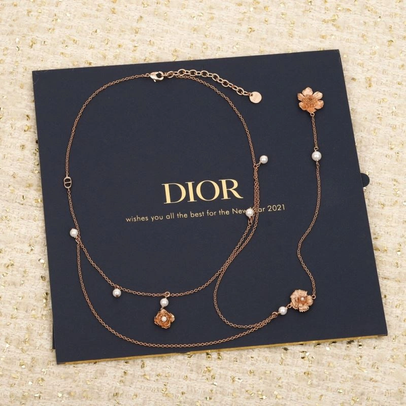 Elegant Christian Dior Necklaces 234712