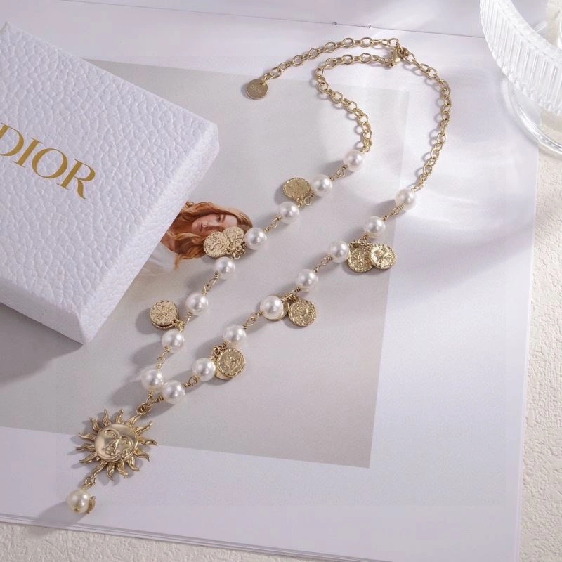 WrinkleFree Christian Dior Necklaces 234673