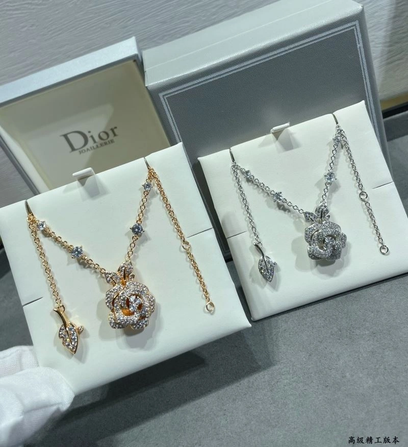 Christian Dior Necklaces Trendsetting 234397