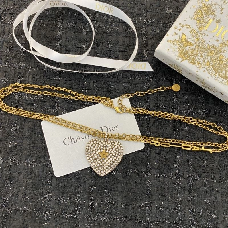 Bright Christian Dior Necklaces 234369