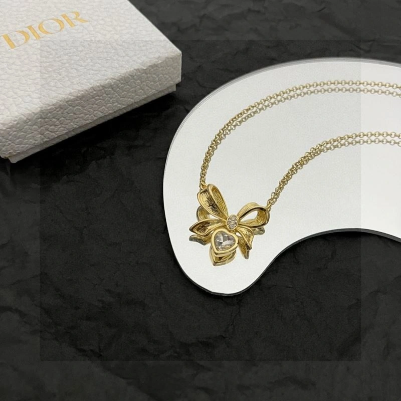 Youthful Christian Dior Necklaces 234366