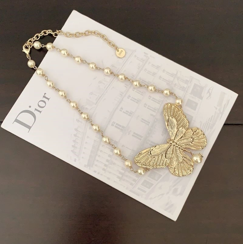 Refined Christian Dior Necklaces 234109