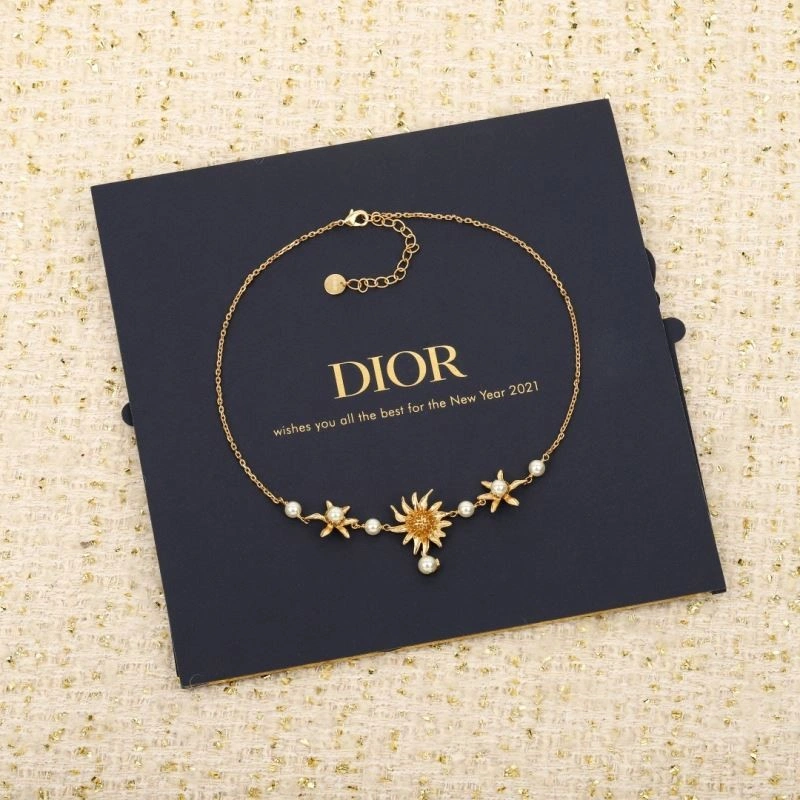 Christian Dior Necklaces Casual 234102