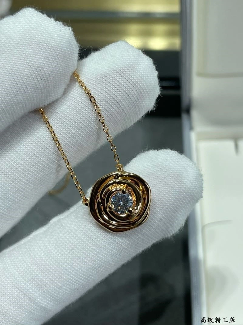 Vibrant Christian Dior Necklaces 234087