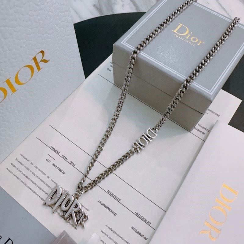 Flexible Christian Dior Necklaces 234064