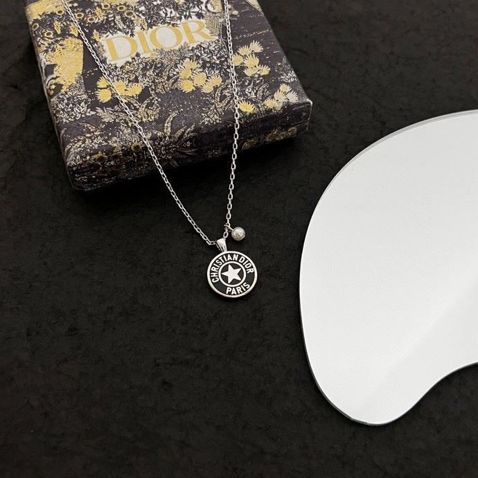 Christian Dior Necklaces Affordable 233816