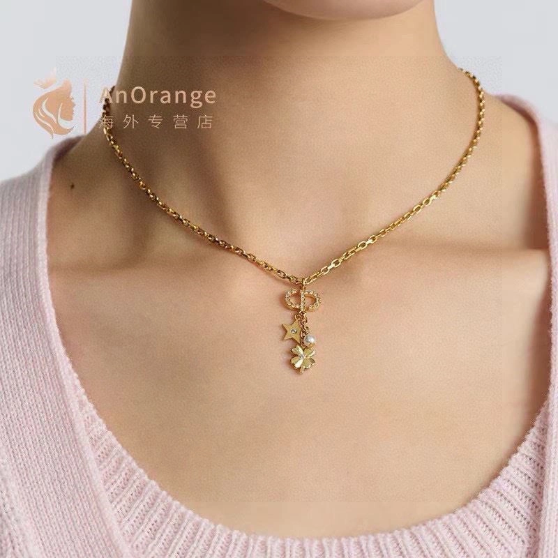 HighPerformance Christian Dior Necklaces 233879
