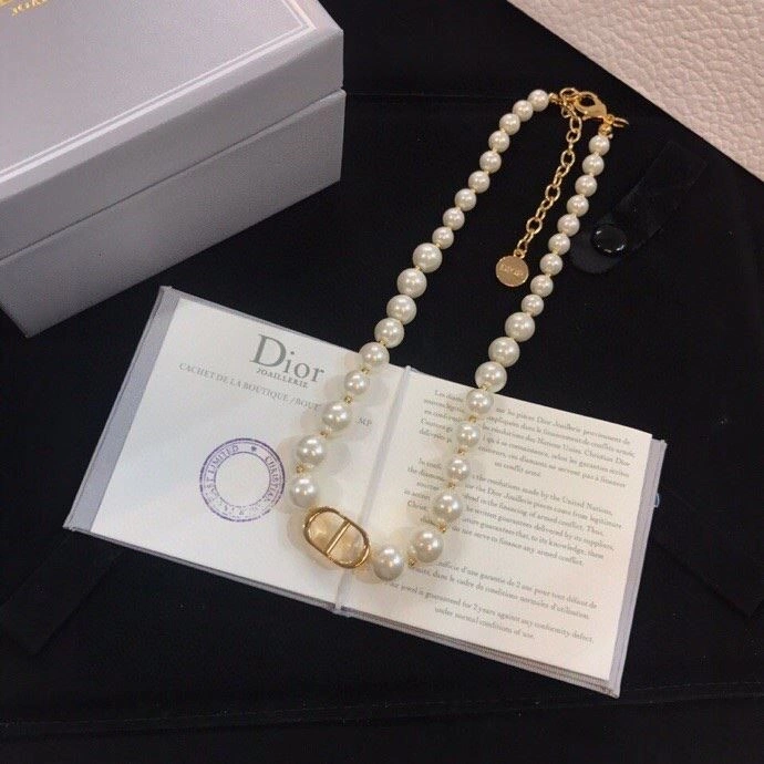 Christian Dior Necklaces Comfortable 233800