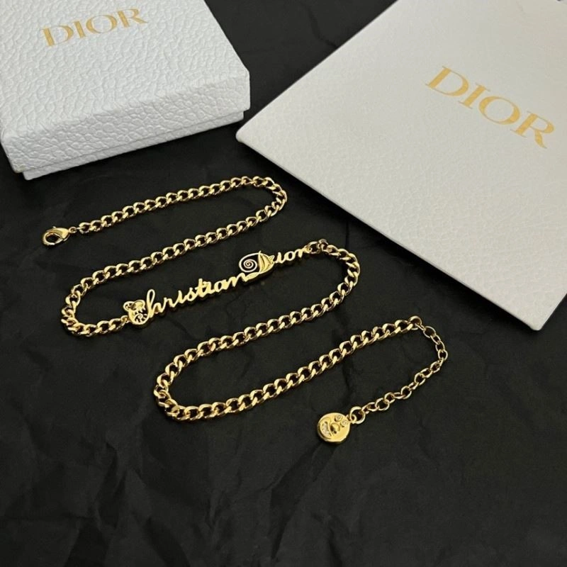 Packable Christian Dior Necklaces 233776