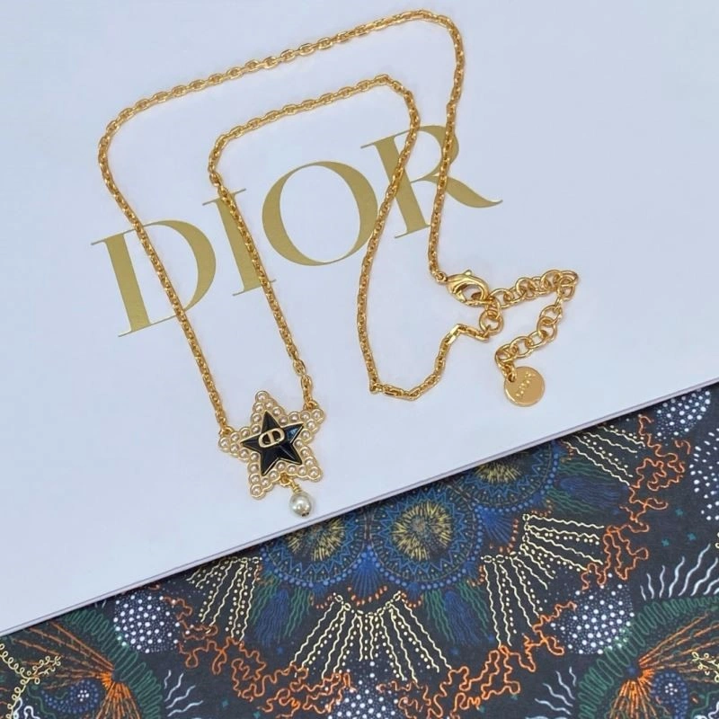 Christian Dior Necklaces Trendsetting 233857