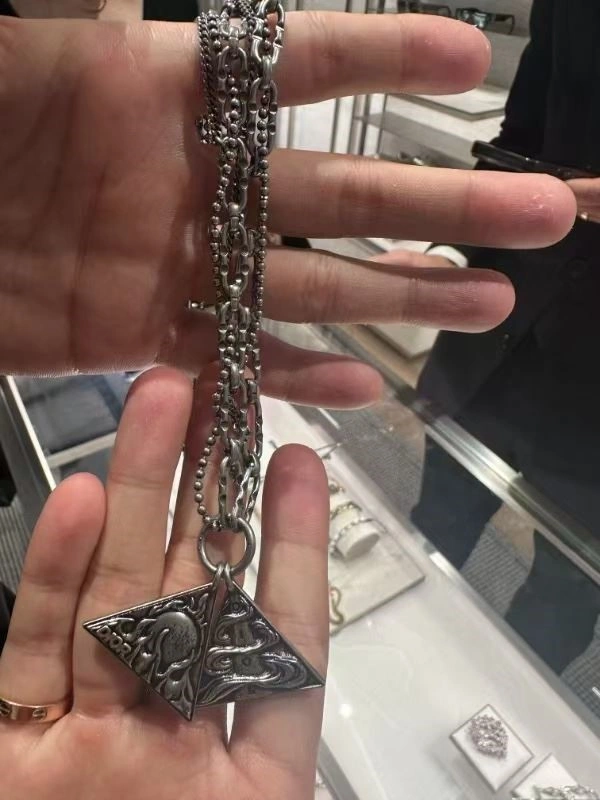 Christian Dior Necklaces Effortless 233790