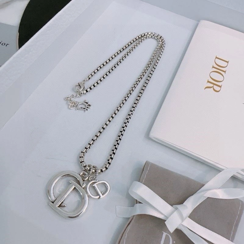 Christian Dior Necklaces Classic 233734
