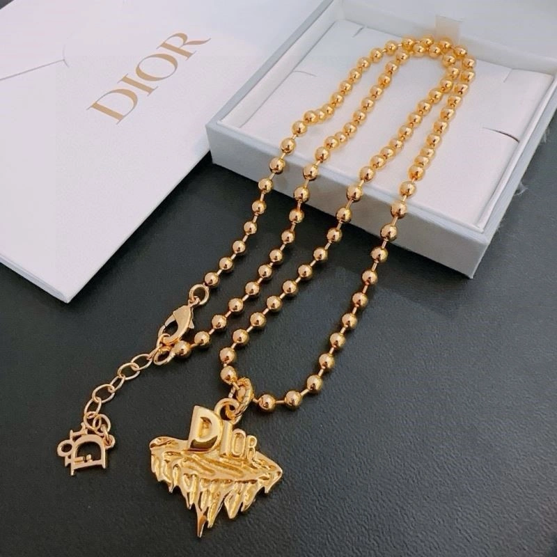 Stylish Christian Dior Necklaces 233732