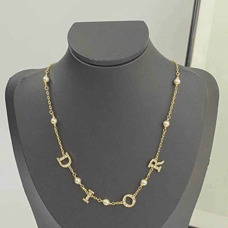 MoistureWicking Christian Dior Necklaces 233387