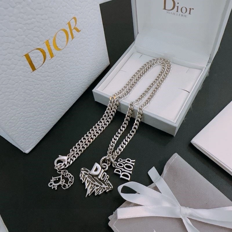 OnTrend Christian Dior Necklaces 233372