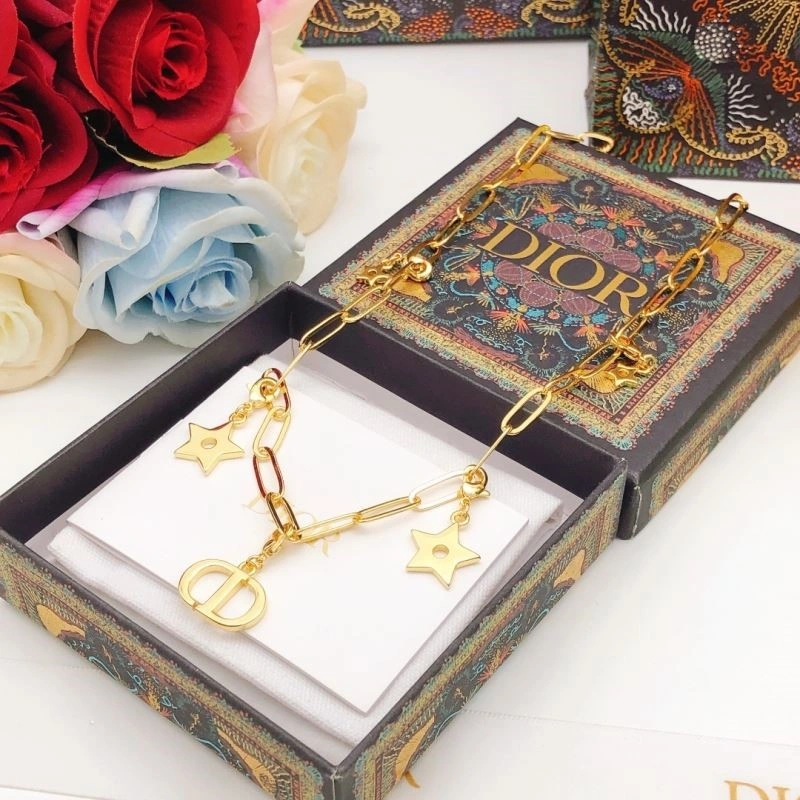 Durable Christian Dior Necklaces 233351
