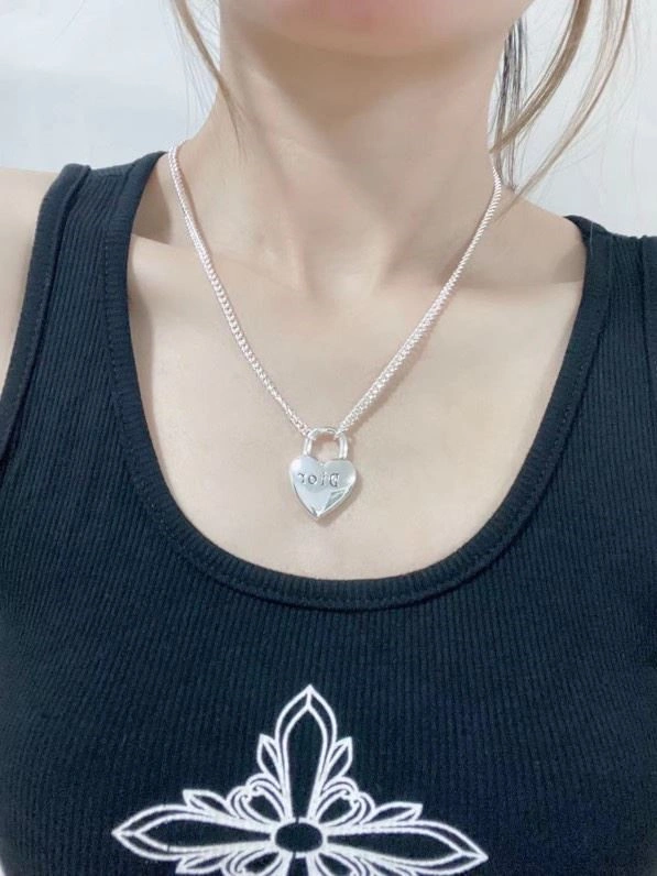 Christian Dior Necklaces Sporty 233347