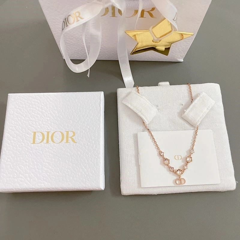 Christian Dior Necklaces UrbanStyle 233350