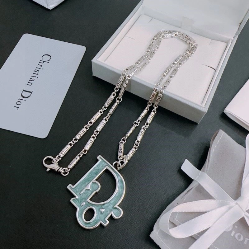 WrinkleFree Christian Dior Necklaces 233312