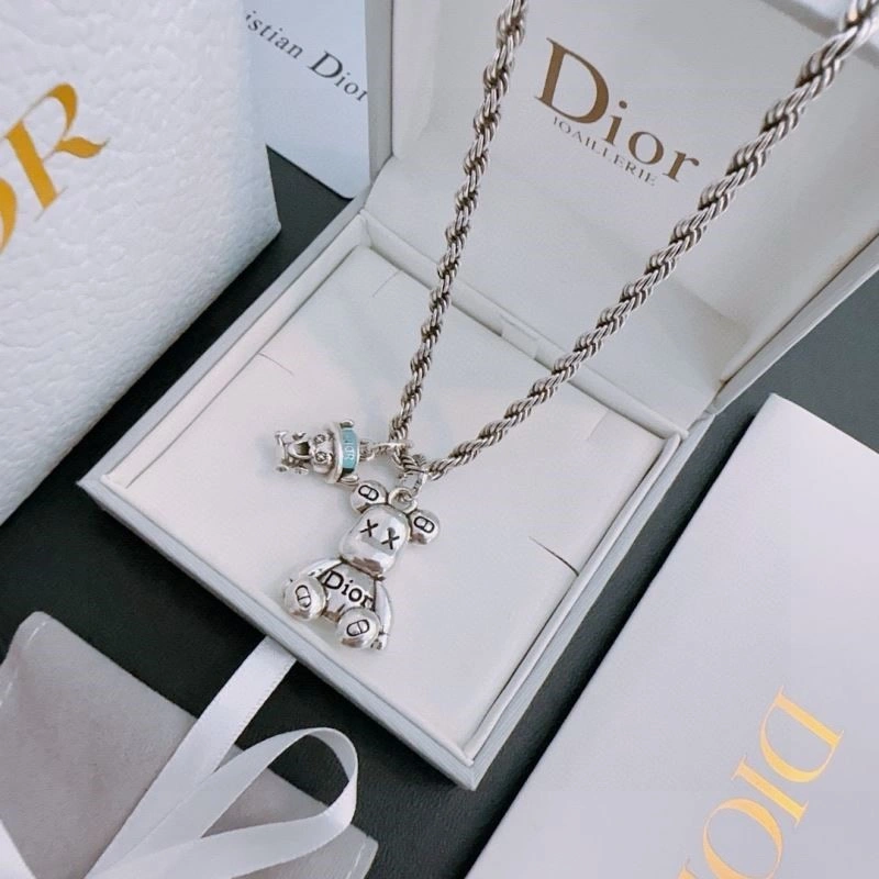 Christian Dior Necklaces Versatile 233054