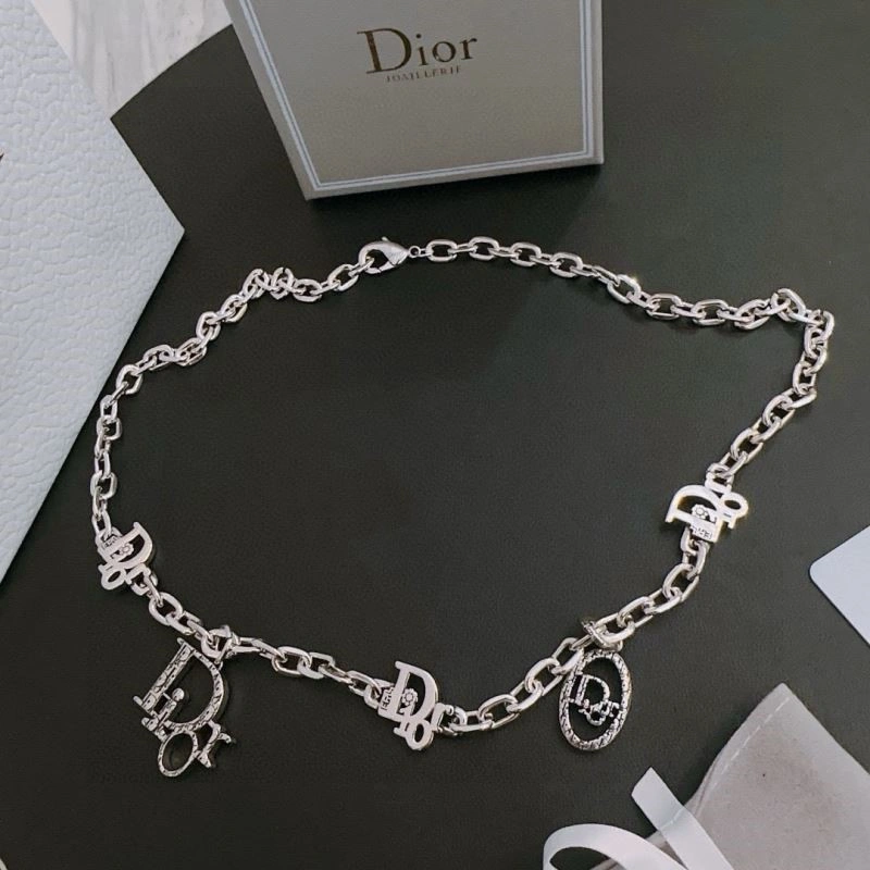 Christian Dior Necklaces Comfortable 233034