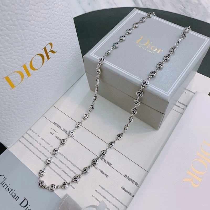 Fashionable Christian Dior Necklaces 233038