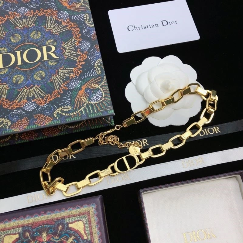 Casual Christian Dior Necklaces 233023