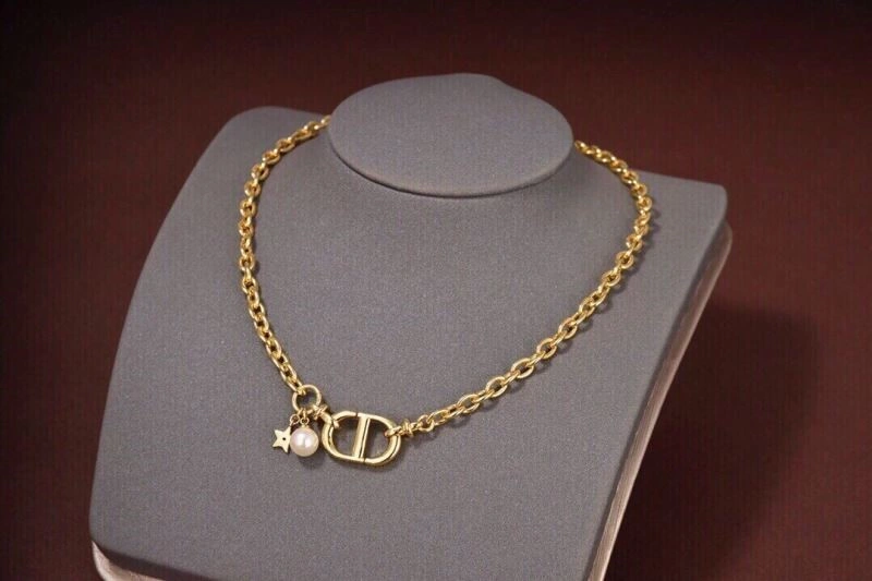 Christian Dior Necklaces TravelReady 233032