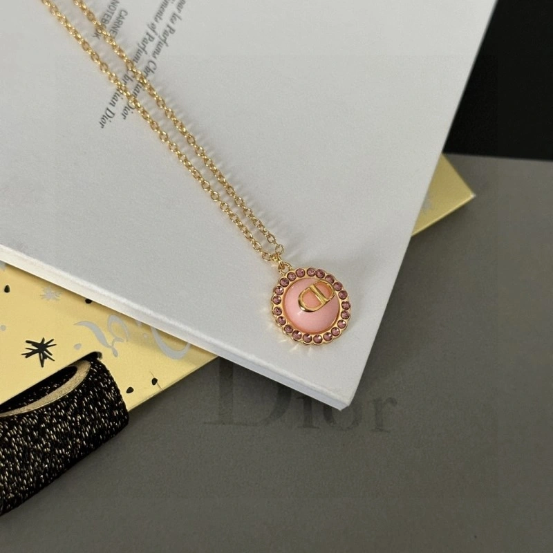 Lightweight Christian Dior Necklaces 233017