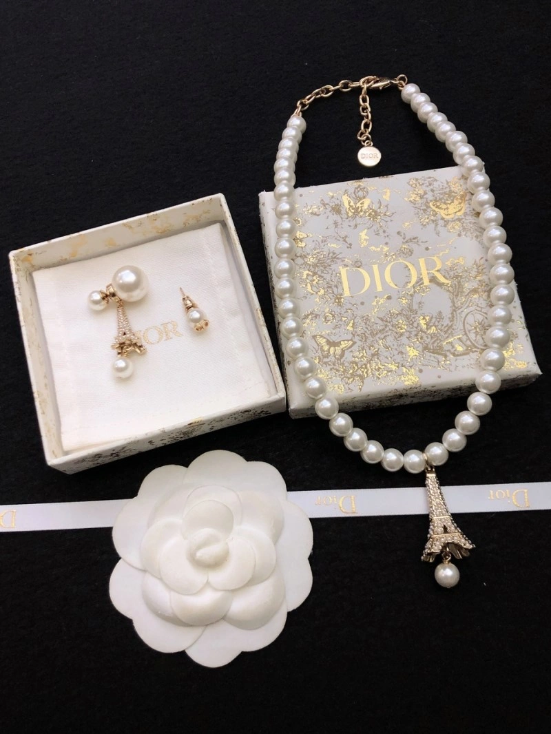 SunProtective Christian Dior Necklaces 233040