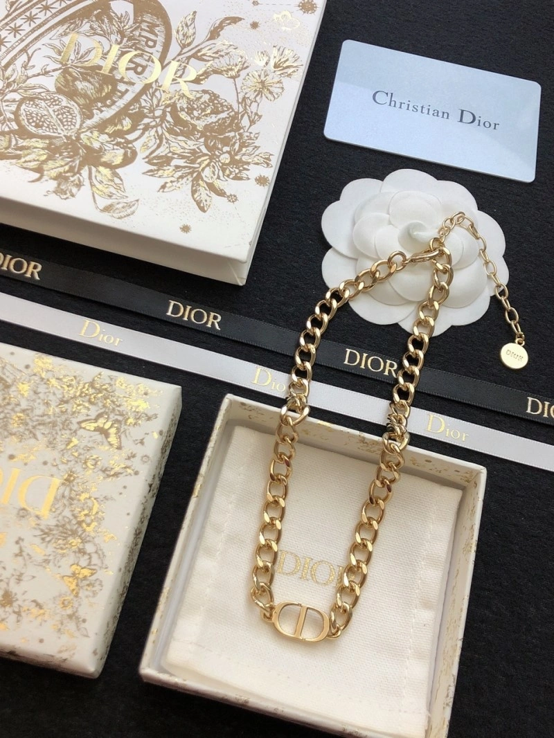 Affordable Christian Dior Necklaces 232958
