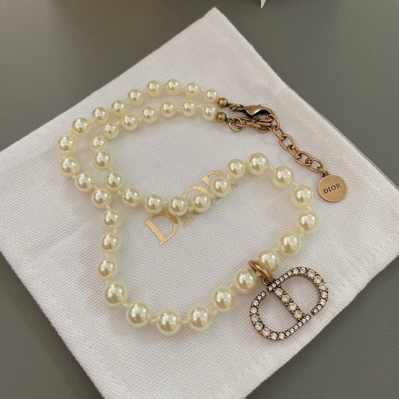 EyeCatching Christian Dior Necklaces 232717