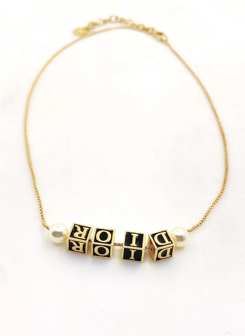 Comfortable Christian Dior Necklaces 232570