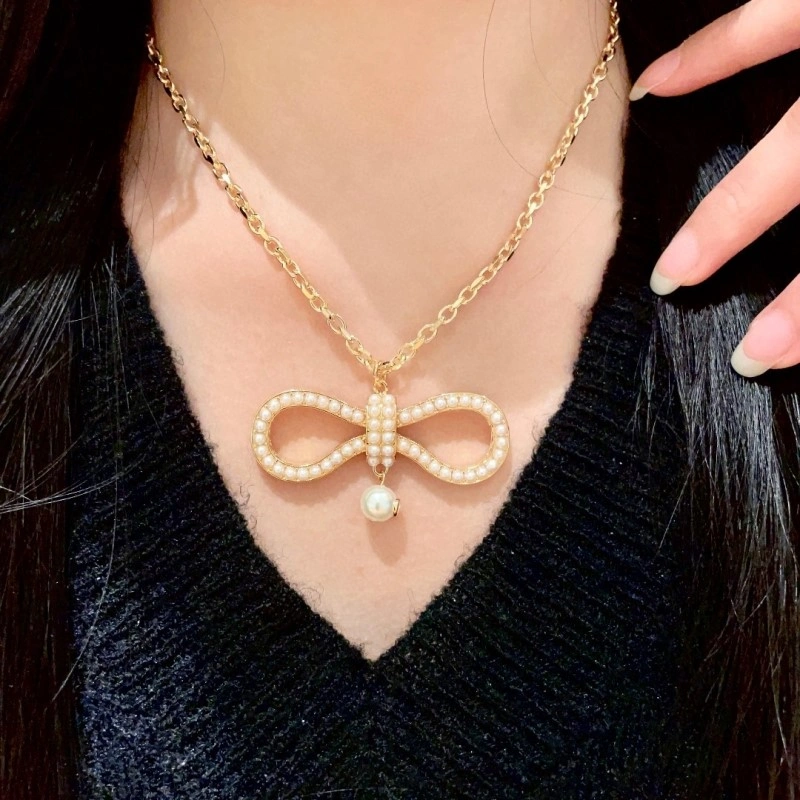 Durable Christian Dior Necklaces 232567