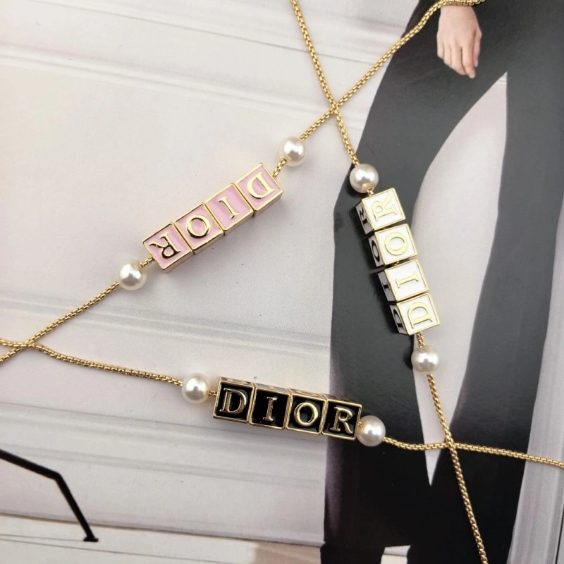 Christian Dior Necklaces Functional 232533