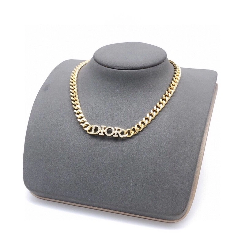 Effortless Christian Dior Necklaces 232521