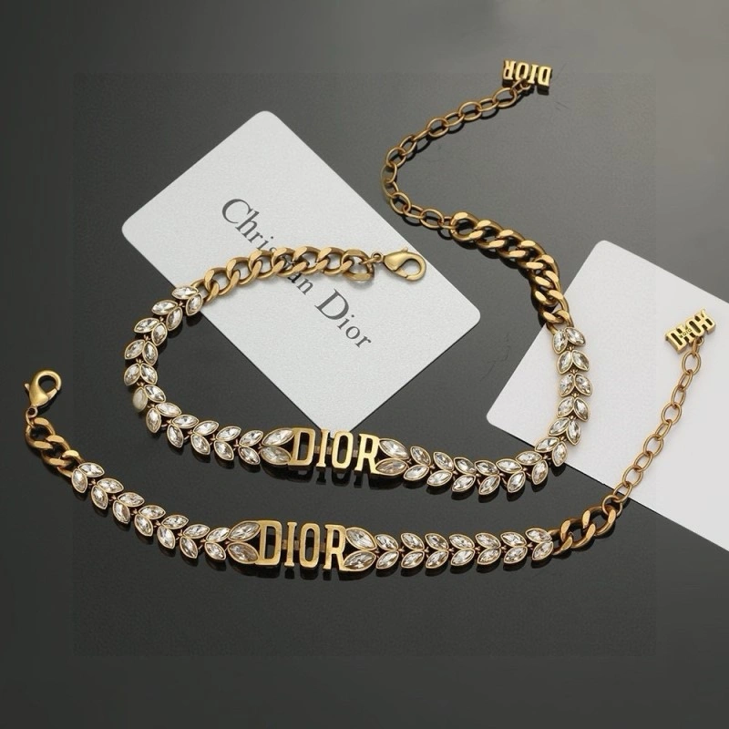 Christian Dior Necklaces Durable 232500