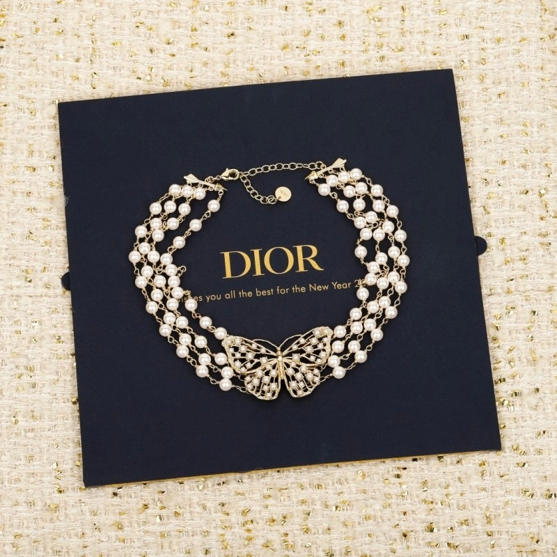 Snug Christian Dior Necklaces 232484