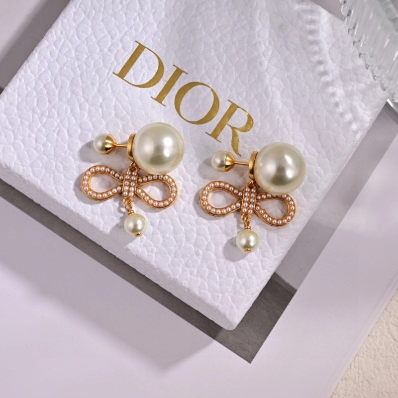 Christian Dior Necklaces Minimalist 232475