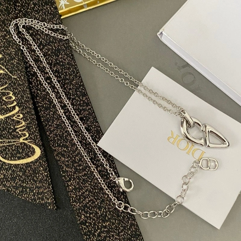 Christian Dior Necklaces Attractive 232485